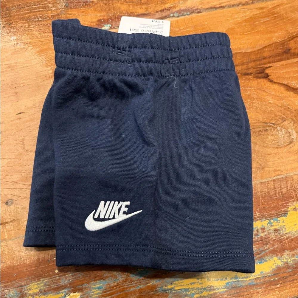 NWT Nike Boys 2 Piece Shorts Set - Picture 7 of 7